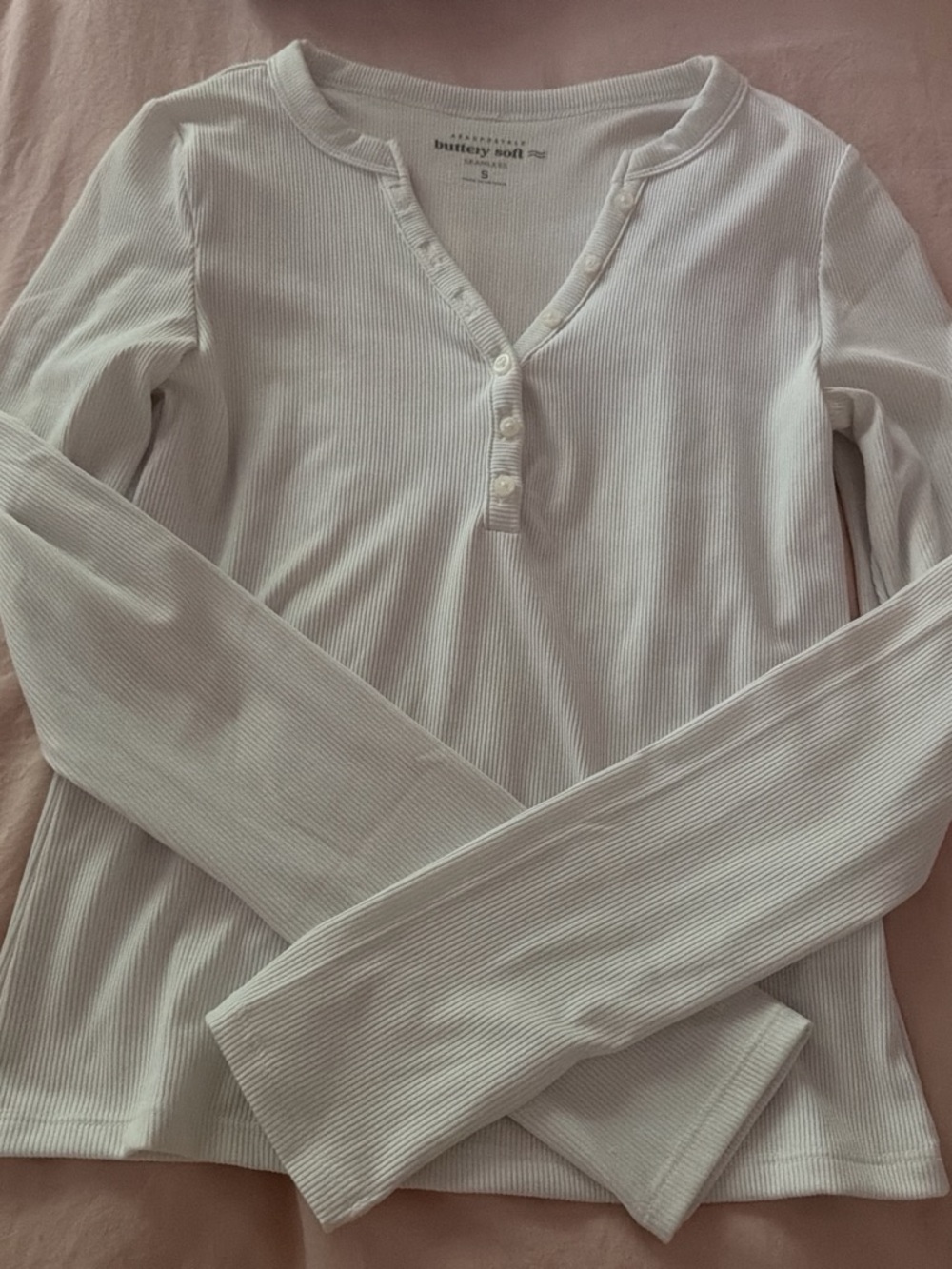 Aeropostale White Ribbed Buttoned Long Sleeve Top